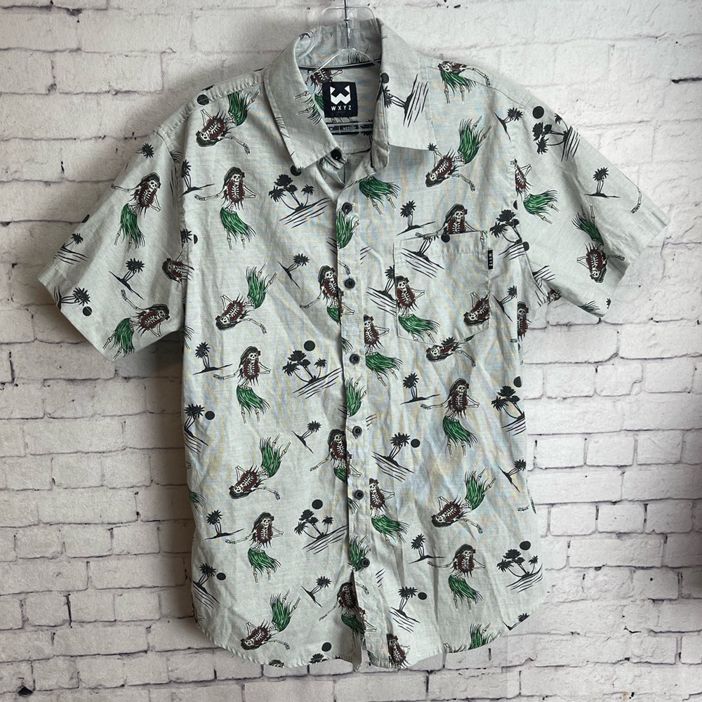 WXYZ size medium Mens short sleeve button down shit gray skeleton hula dancers